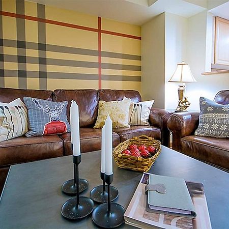 Lagoons By Cozystay Signature Whistler Extérieur photo
