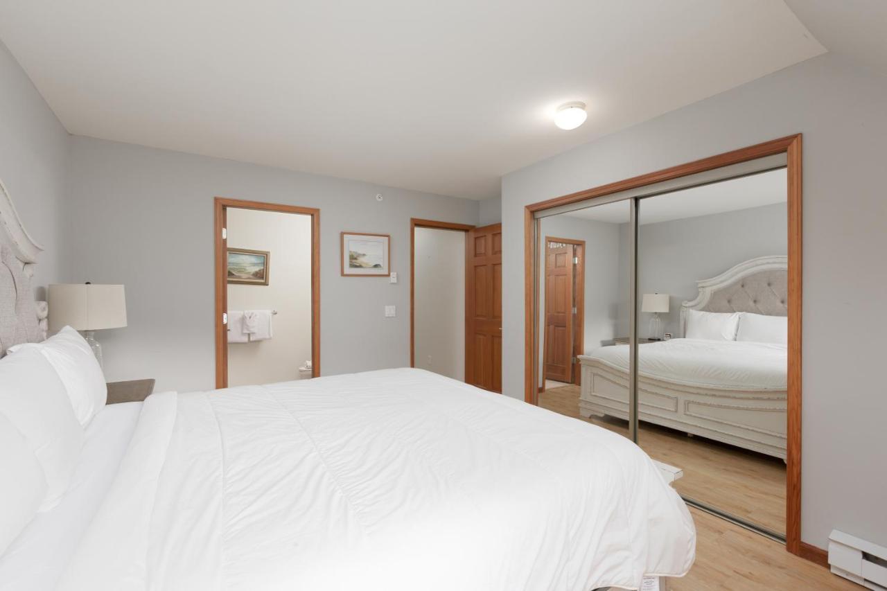 Lagoons By Cozystay Signature Whistler Extérieur photo