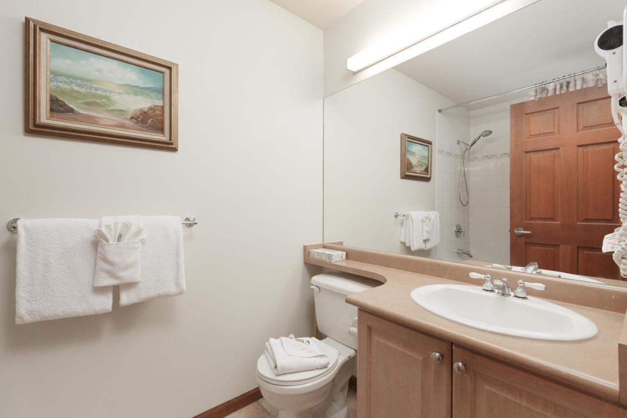 Lagoons By Cozystay Signature Whistler Extérieur photo